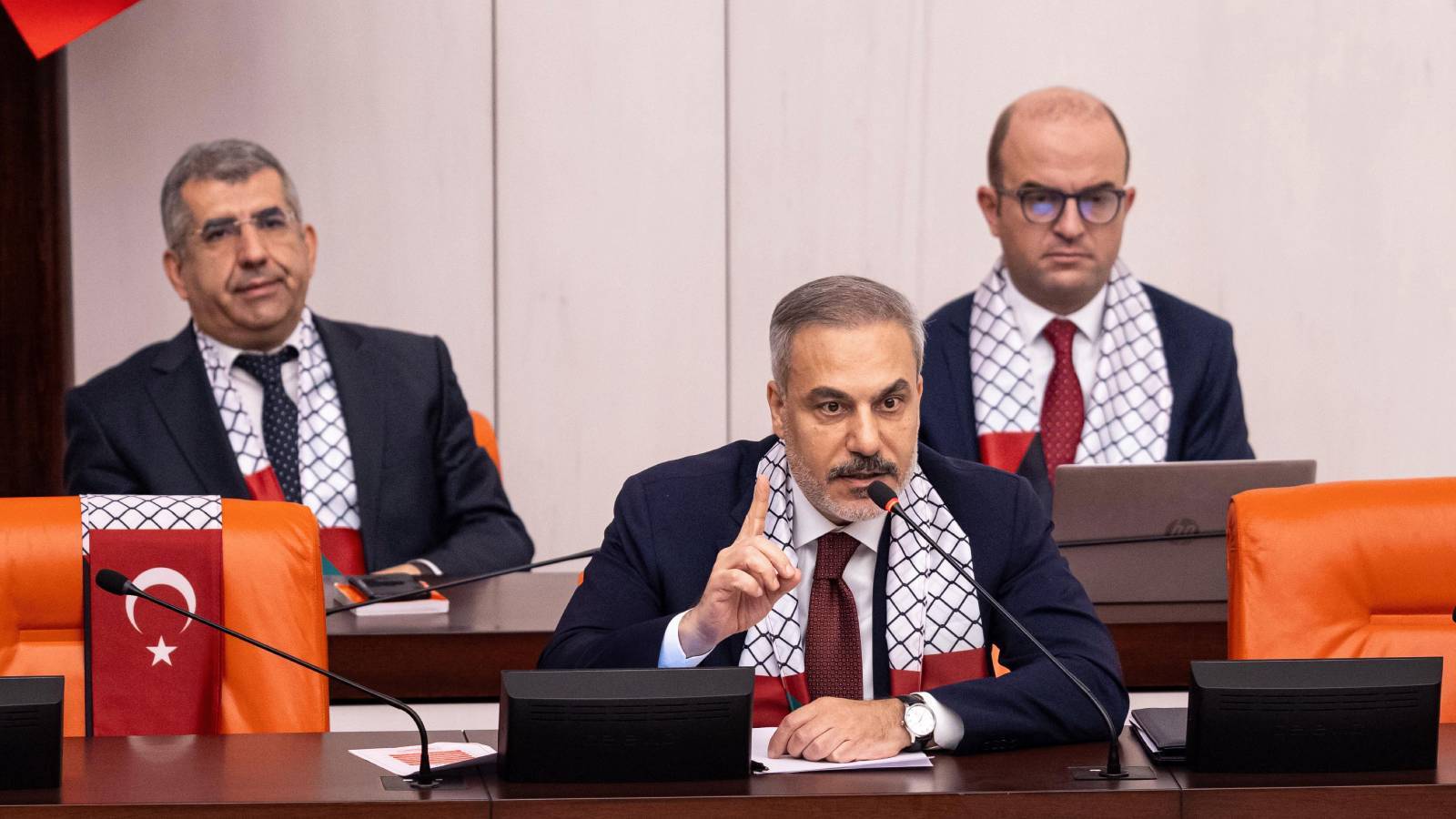 bakan fidandan gazzeye yardima iliskin aciklama hava sahasinin acilmasiyla ilgili urdun onay verdigi zaman hemen biz gidecek durumdayiz QRGXEQGv