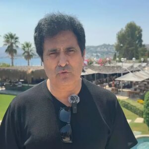 bodrumda sicak havada turist yogunlugu hpwygamQ