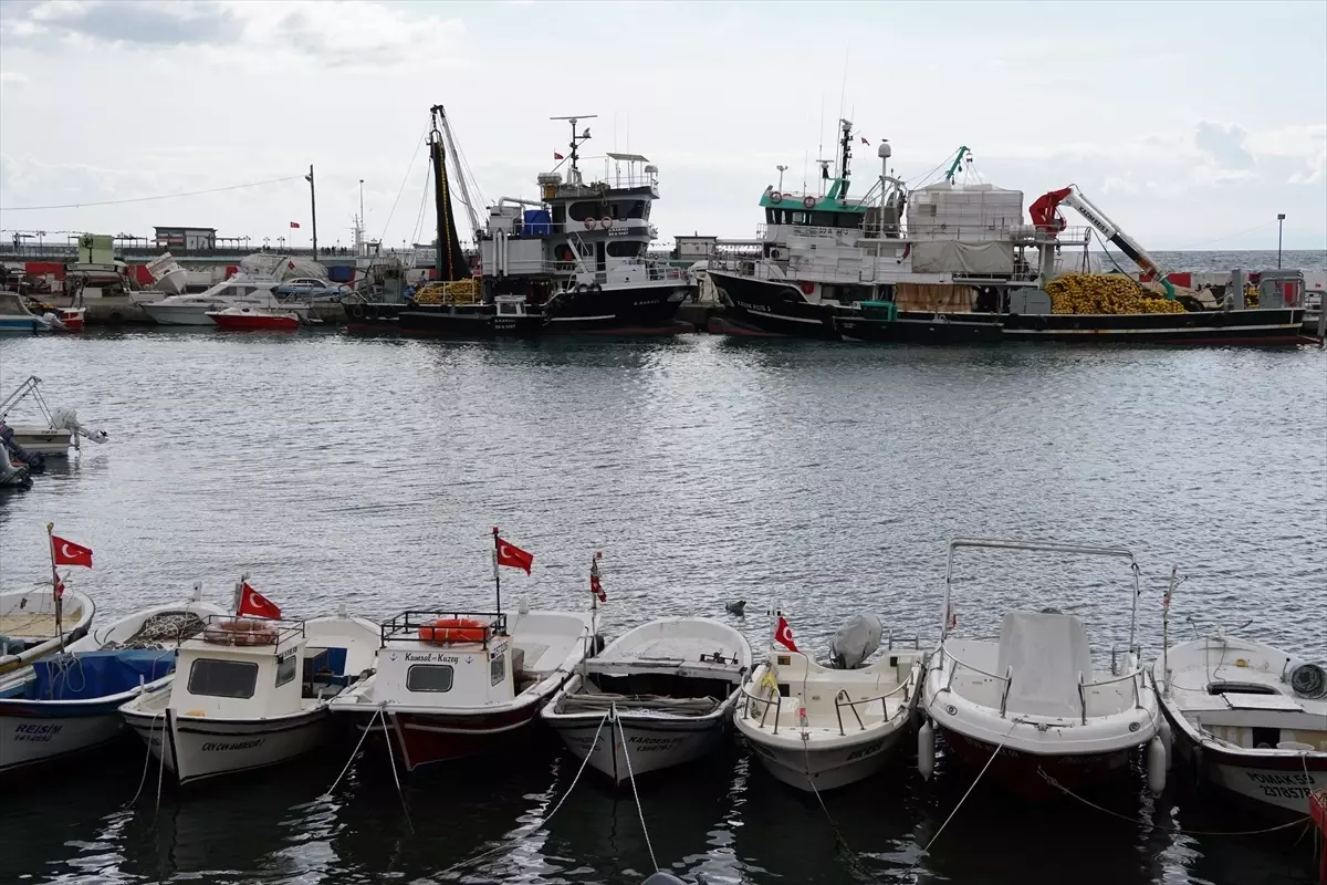 poyraz tekirdagda deniz ulasimini aksatti BYGnIpe1