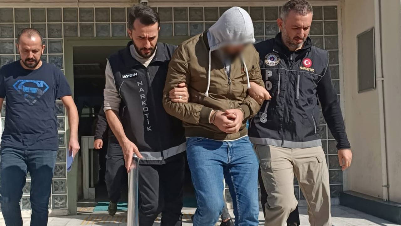 aydinda bin 800 gram uyusturucu madde ele gecirildi 8RSR56ZD.jpg