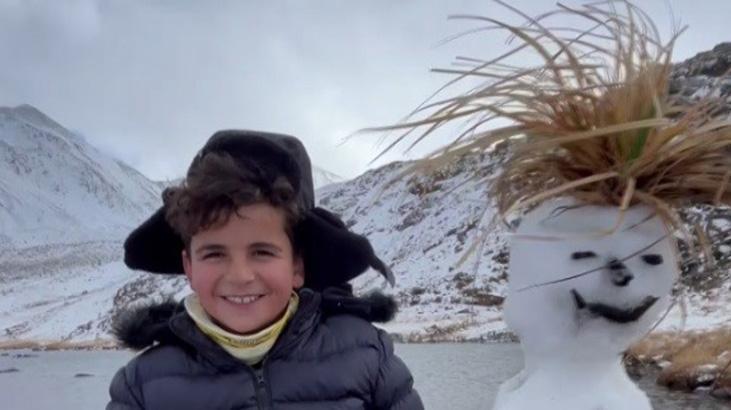 mevsimin ilk kardan adami yapildi fGlkLTfH.jpg