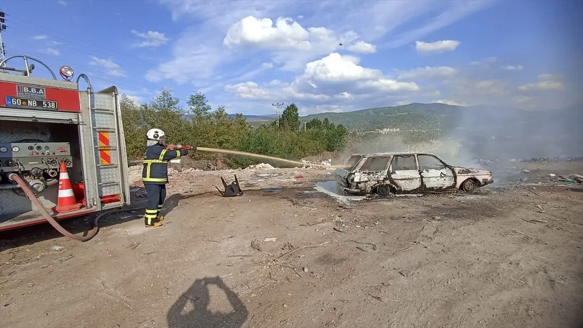 tokat niksarda bir otomobilde yangin cikti zunKJFjG