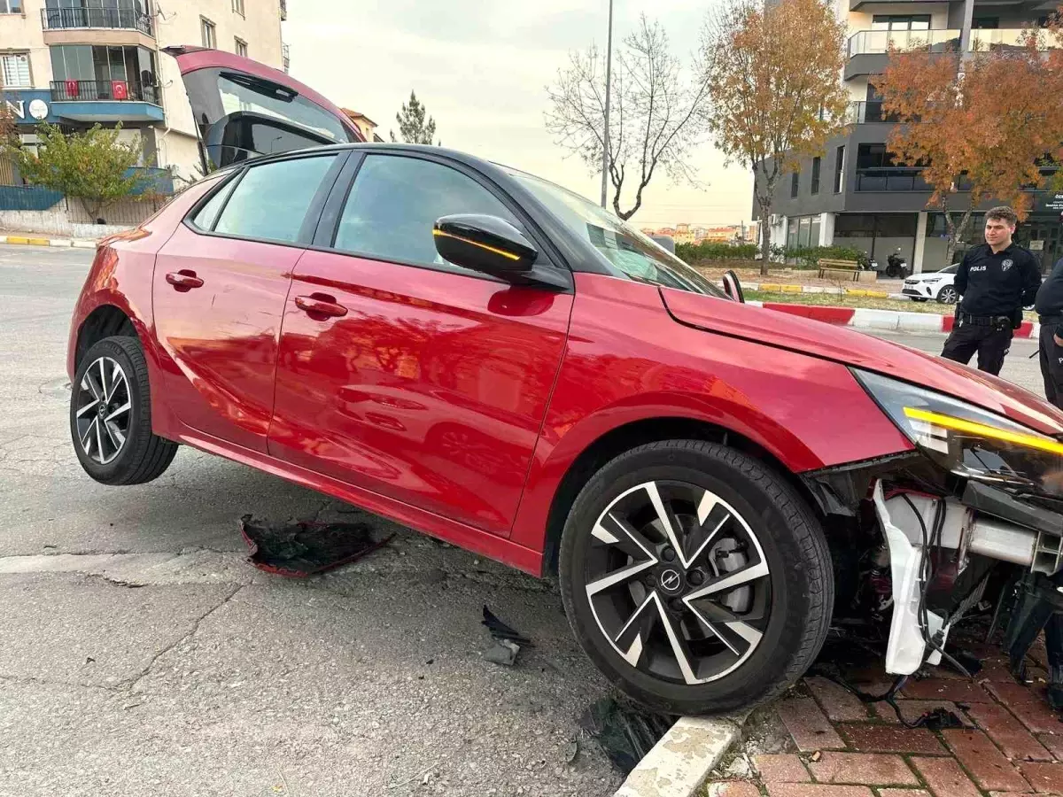 usakta trafik kazasi 2 yarali JSWZ29jC.jpg