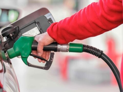 Akaryakıtta Fiyat Düşüşü Bekleniyor: İndirimler Yolda