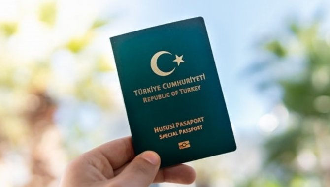 Özel Sektör Hekimlerine Yeşil Pasaport Kazandıracak Yeni Düzenleme Meclis’te