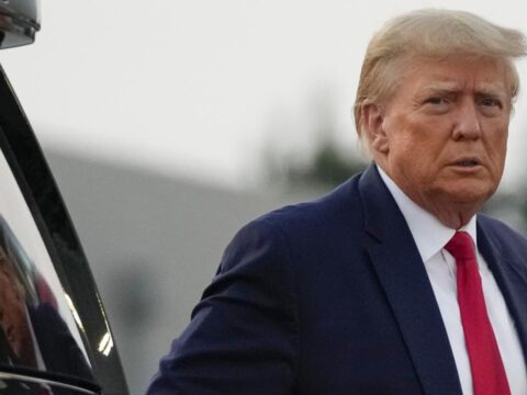 Trumptan irana tehdit enerji santrallerini ve kopruleri vuracagiz Hm9Fk9Gc